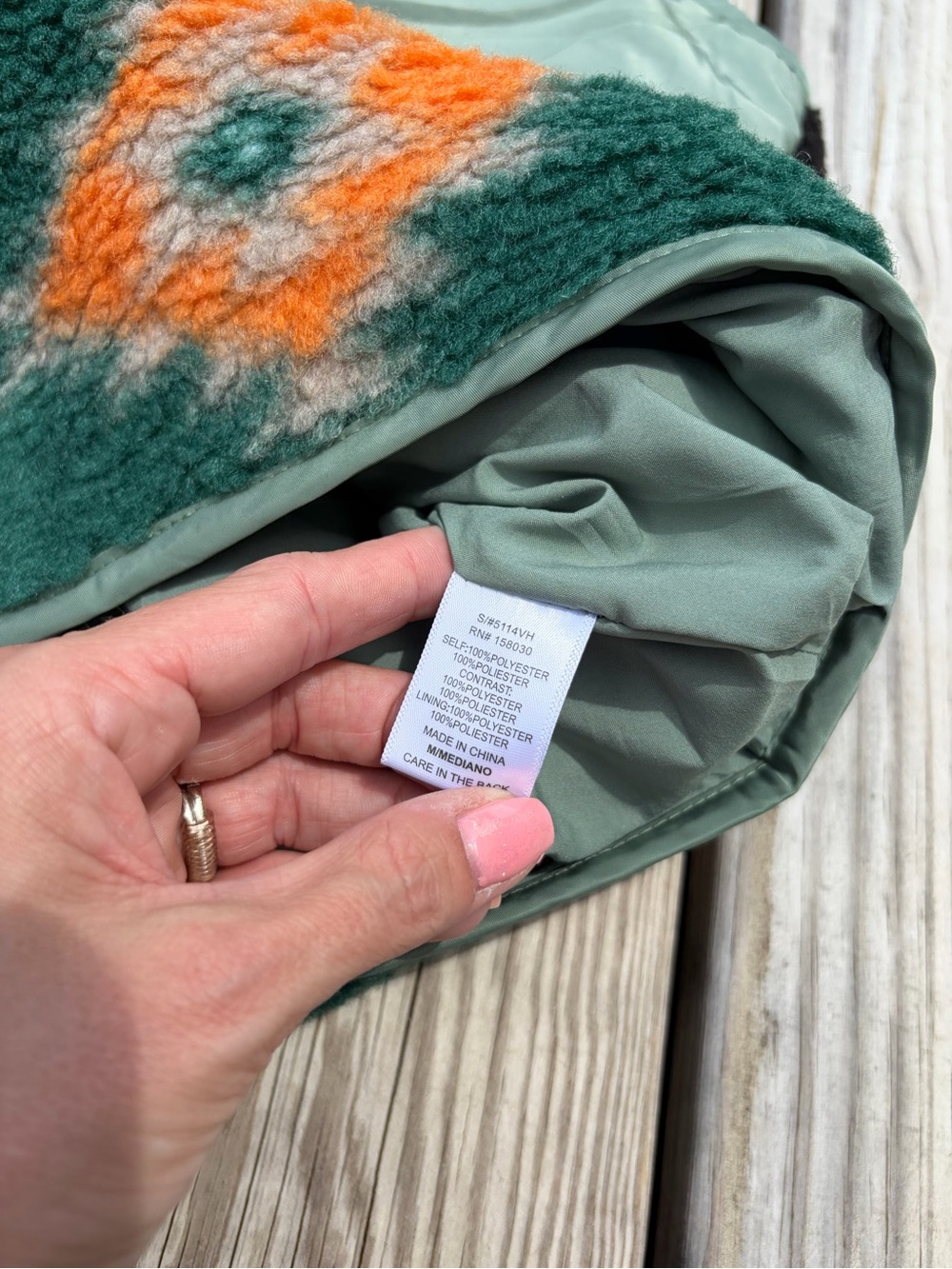 Love Tree Women's Soft Sherpa Bohemian Southwest Vest Medium Green Black Aztec - Picture 9 of 10